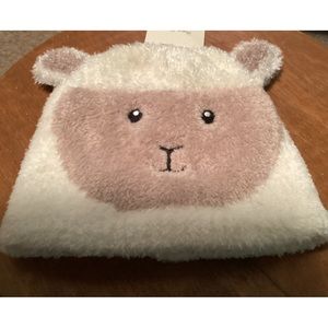 PATRICK FRANCIS (IRELAND) BABY’S HAT.